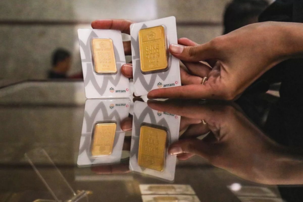 Harga emas Antam hari ini pecah rekor tertinggi sepanjang sejarah, cek rinciannya!