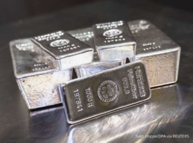 c7585593ed8740e782c1bbab4ede08ea