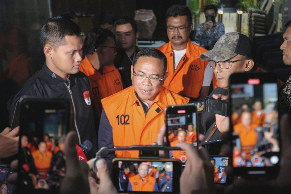 7ac504e93a09bf93941150a7fa40d686