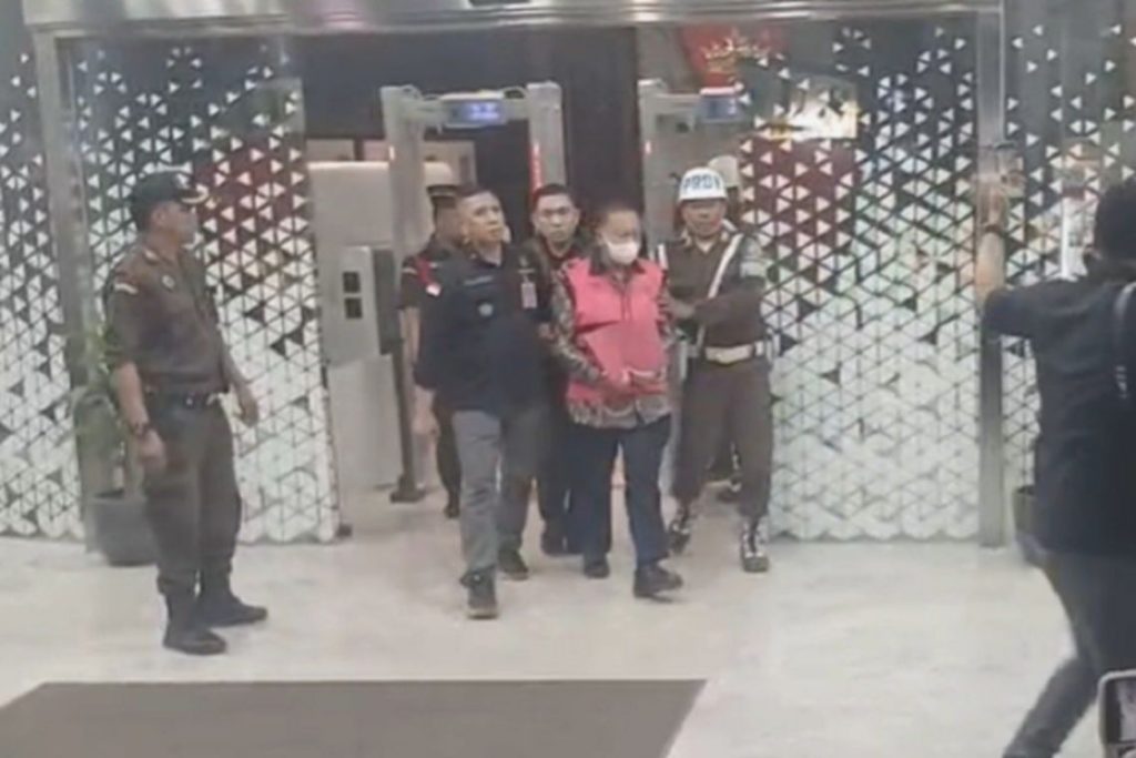 e22e537f1903f0a506a9081fcff9c49a